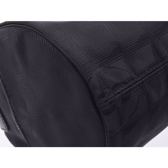 Chanel Cylindrical Shoulder Bag Black - Picture 5 of 9